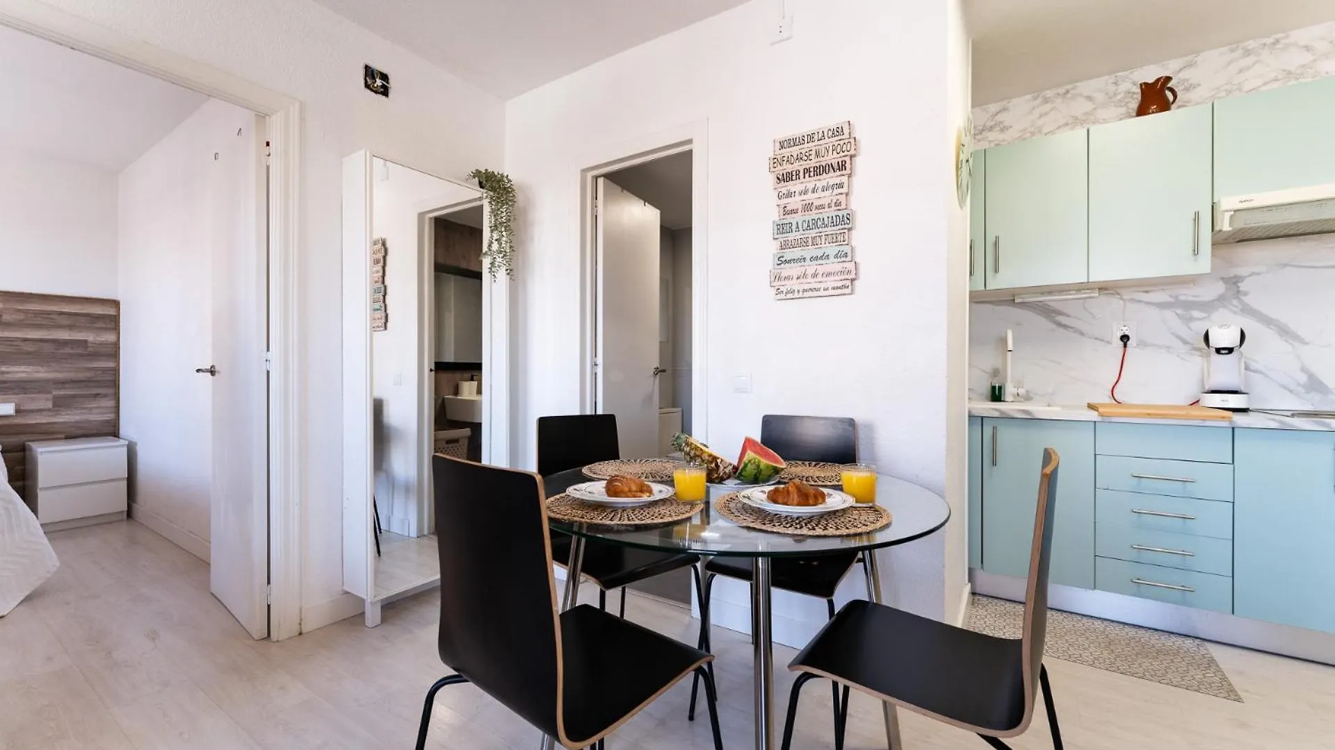 Ct 316 Al - Faro'S Aguadulce Beach Apartment 0*, Aguadulce (Almeria) Spain